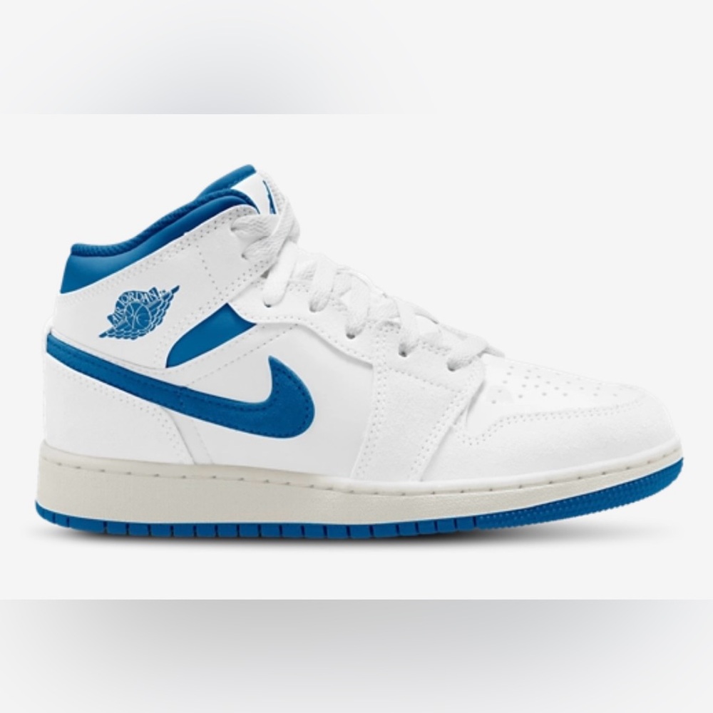 Jordan AJ 1 Mid SE
Boys' Grade School
